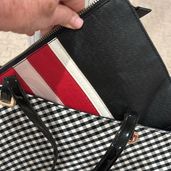 Large work computer size tote in a black-and-white check with a clutch - Picture 7 of 7